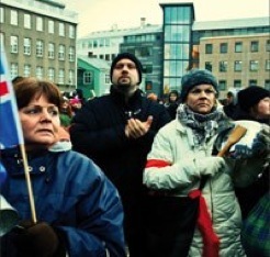 http://www.corneta.org/no_104/islandia_revolucion_para_europa_files/foto_46838_CAS.jpg